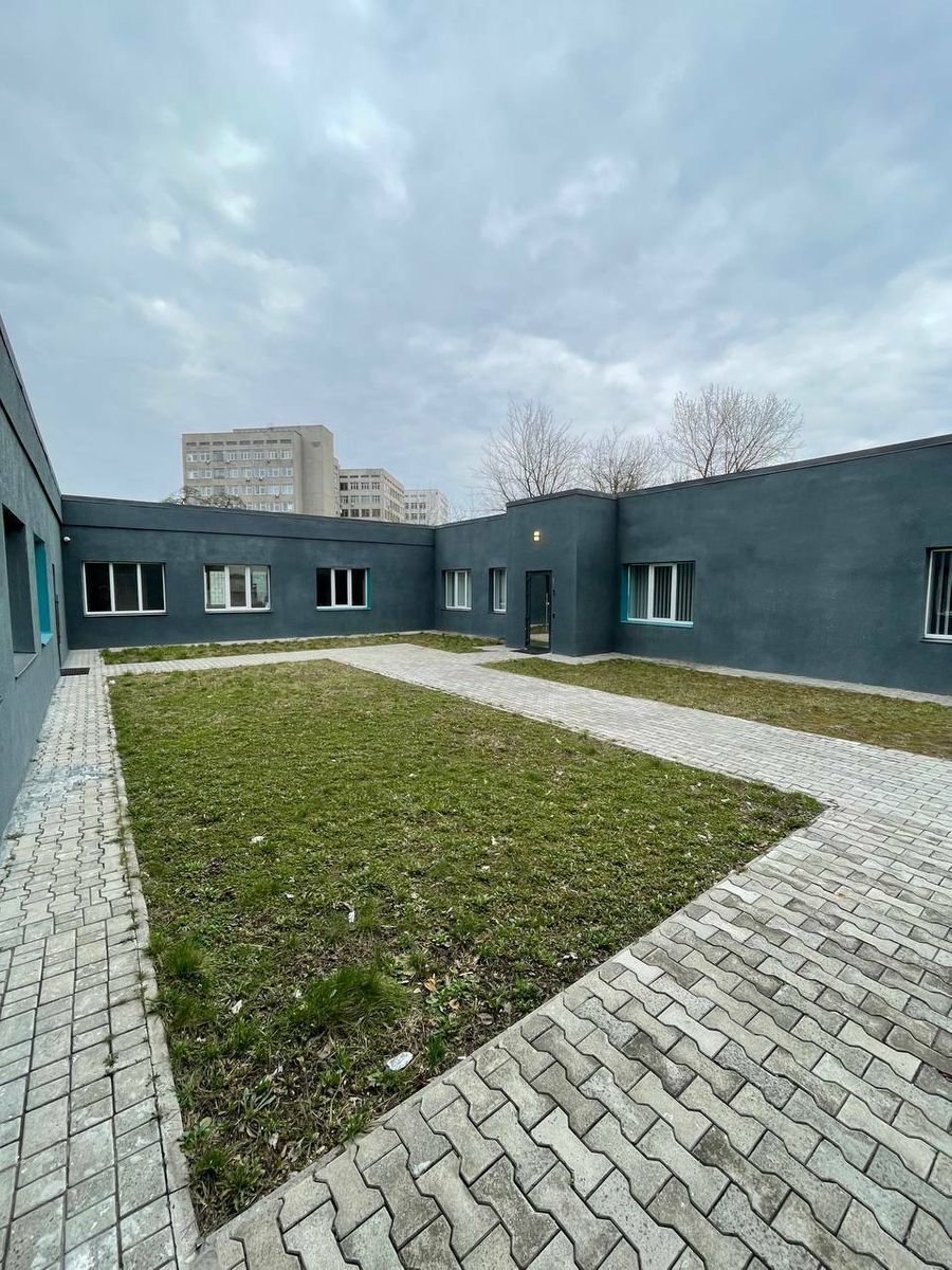 Продаж комерційної нерухомості ст.м Берестейська фото 1 Продаж комерційної нерухомості ст.м Берестейська фото 1