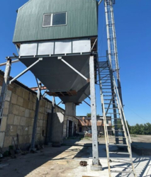    䳳,    1,  7000 .   3