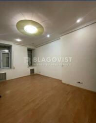 Продається об'єкт Київ, Шевченківський, Чеховський пров., 9, м. Університет фото 1 Продається об'єкт Київ, Шевченківський, Чеховський пров., 9, м. Університет фото 1