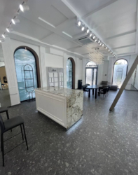 Продаж нежитлового приміщення в центрі Ужгорода фото 8 Продаж нежитлового приміщення в центрі Ужгорода фото 8