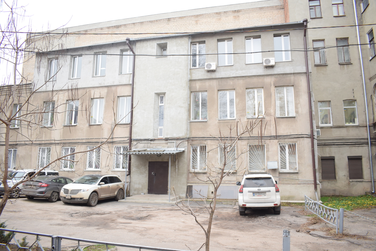 Продаж приміщення 41 кв. м. вул Кооперативна 16, Майдан Конституції 150 м. фото 1 Продаж приміщення 41 кв. м. вул Кооперативна 16, Майдан Конституції 150 м. фото 1