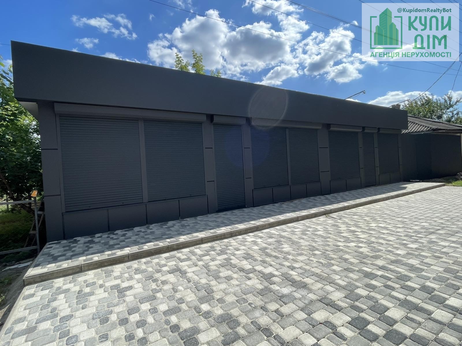 Продам комерційні площі + ділянку 10 сот фото 1 Продам комерційні площі + ділянку 10 сот фото 1