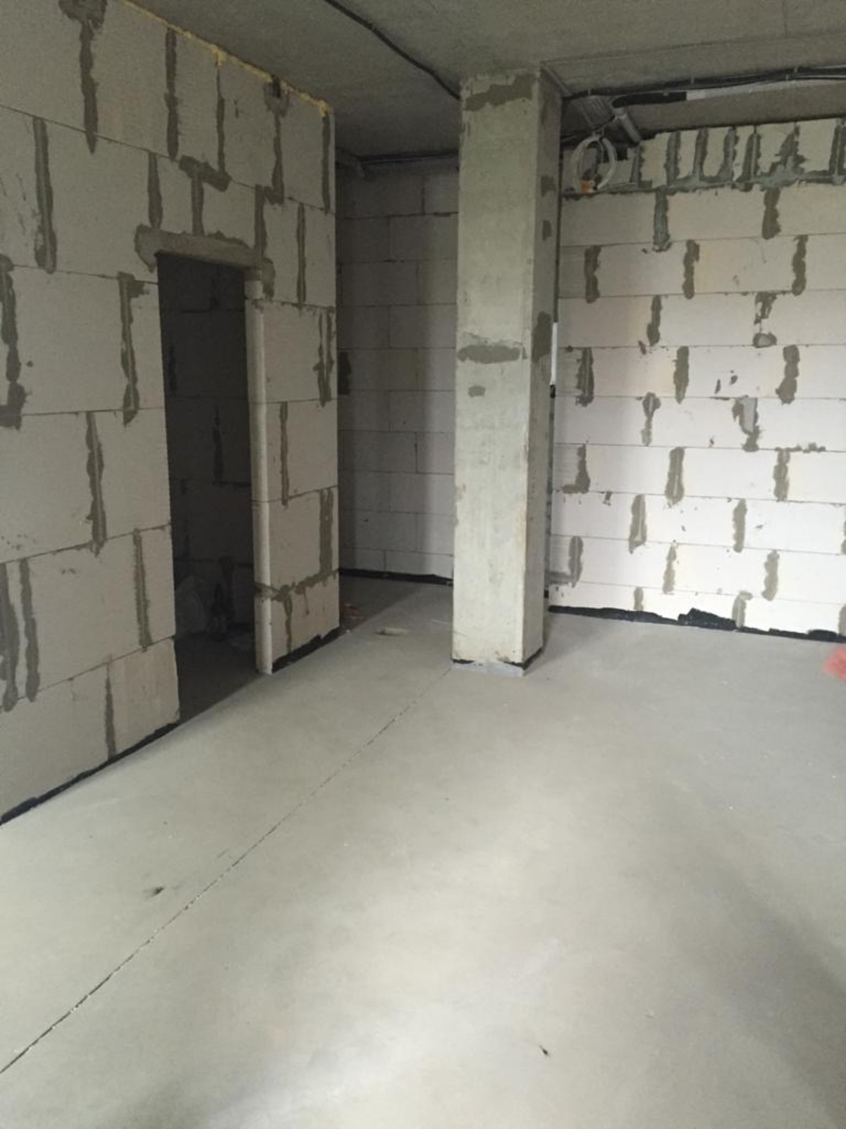 Комерційне приміщення в прохідному місці фото 1 Комерційне приміщення в прохідному місці фото 1