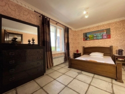 Готель з ремонтом ,меблями та технікою фото 8 Готель з ремонтом ,меблями та технікою фото 8