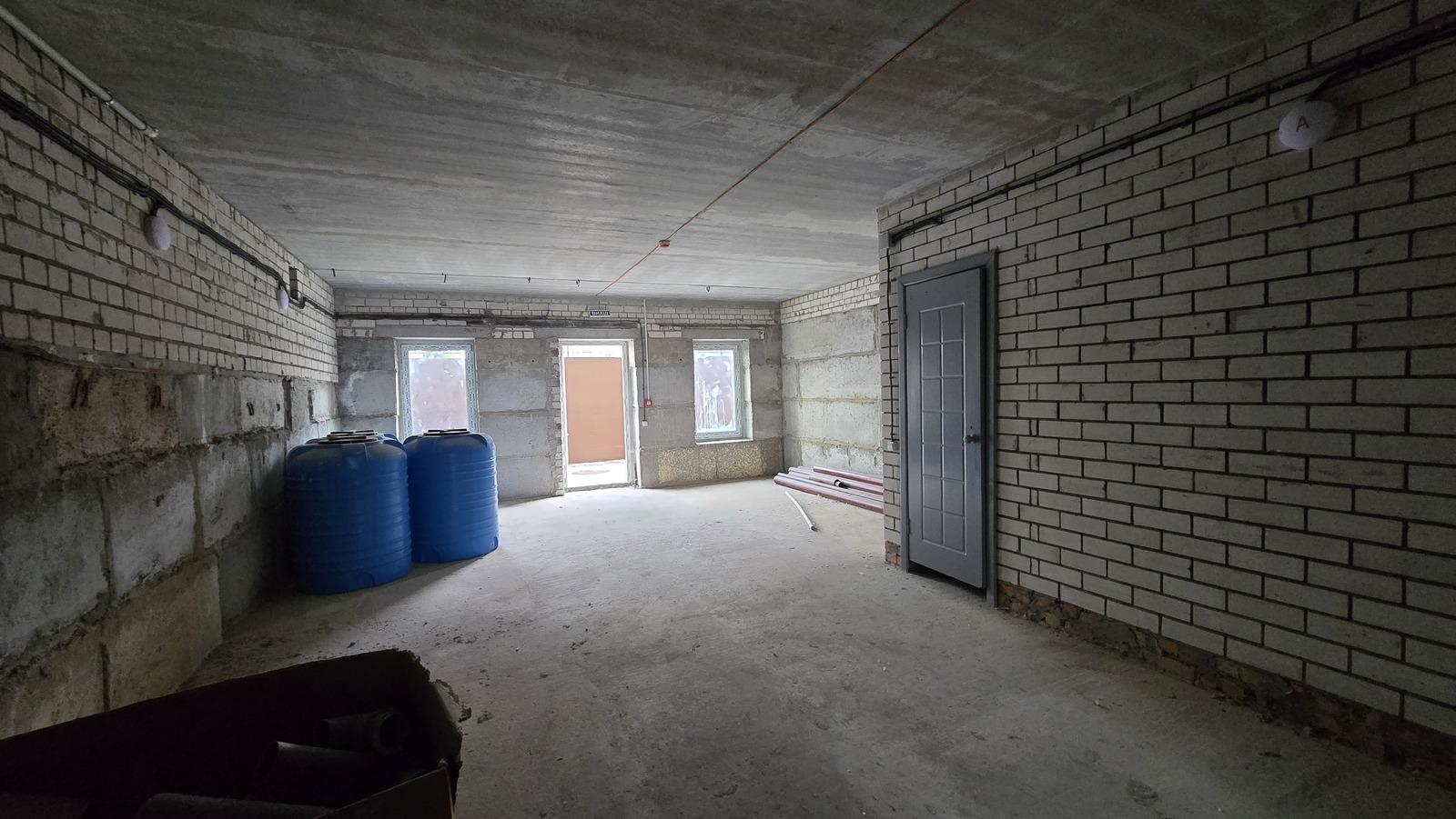 Продаж комерційного приміщення 44м2 на Масанах фото 1 Продаж комерційного приміщення 44м2 на Масанах фото 1