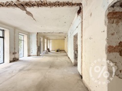 ������! ������� ��������� � �����, 5 �� ����������, S = 147 ��.� ���� 11