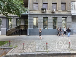 ������! ������� ��������� � �����, 5 �� ����������, S = 147 ��.� ���� 1