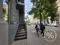 ������! ������� ��������� � �����, 5 �� ����������, S = 147 ��.� ���� 6