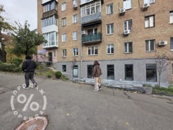 Фасад на Маккейна! 67 м2. Метро поруч. Великий трафік! фото 3 Фасад на Маккейна! 67 м2. Метро поруч. Великий трафік! фото 3