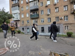 Фасад на Маккейна! 67 м2. Метро поруч. Великий трафік! фото 1 Фасад на Маккейна! 67 м2. Метро поруч. Великий трафік! фото 1