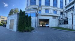   397 2  Diamond Hill  .  12
