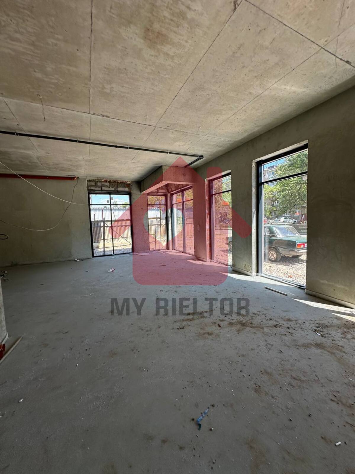 Продаж комерційного приміщення поблизу Білочки. фото 1 Продаж комерційного приміщення поблизу Білочки. фото 1