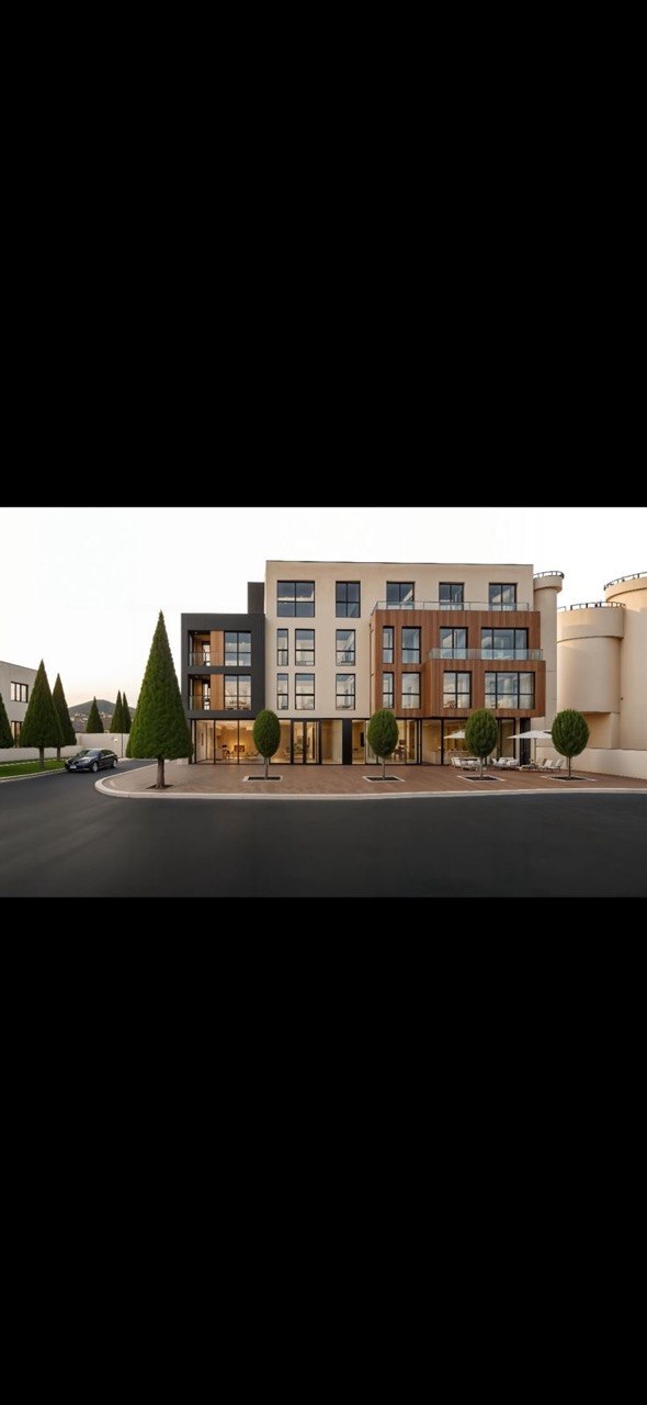 Продаж комерційного приміщення по вул.Собранецька