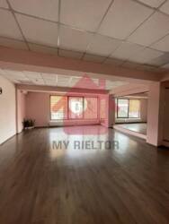 Продаж комерційного приміщення пл.Корятовича. фото 2 Продаж комерційного приміщення пл.Корятовича. фото 2