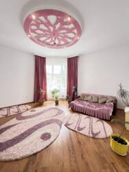 Продаж фасадного комерційного приміщення в центральній частині Мукачева. Поряд житловий будинок — чудове доповнення до основного об’єкта! фото 9 Продаж фасадного комерційного приміщення в центральній частині Мукачева. Поряд житловий будинок — чудове доповнення до основного об’єкта! фото 9