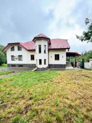 Продаж готелю в м. Мукачево, Червона гора (траса Київ–Чоп) фото 1 Продаж готелю в м. Мукачево, Червона гора (траса Київ–Чоп) фото 1