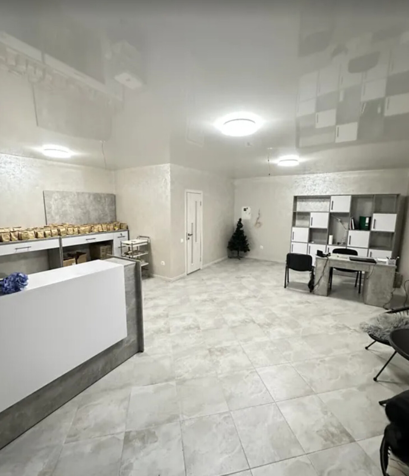 Продаж комерційного приміщення на вул. Текстильна, площа 39.1 кв.м фото 1 Продаж комерційного приміщення на вул. Текстильна, площа 39.1 кв.м фото 1