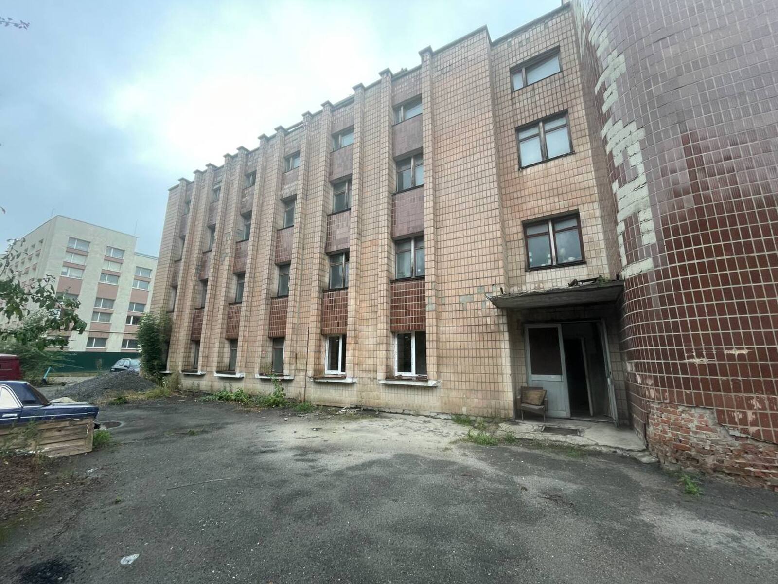 Продаж комерційного приміщення на вул. Текстильна, площа 214 кв.м фото 1 Продаж комерційного приміщення на вул. Текстильна, площа 214 кв.м фото 1