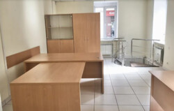 Продаж комерційного приміщення на вул. Хмельницького Богдана, площа 87.9 кв.м фото 1 Продаж комерційного приміщення на вул. Хмельницького Богдана, площа 87.9 кв.м фото 1