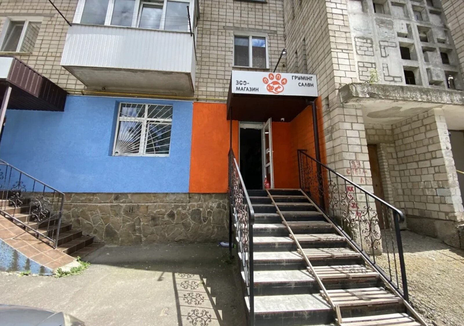 Продаж комерційного приміщення на вул. Стельмаха, площа 78 кв.м фото 1 Продаж комерційного приміщення на вул. Стельмаха, площа 78 кв.м фото 1