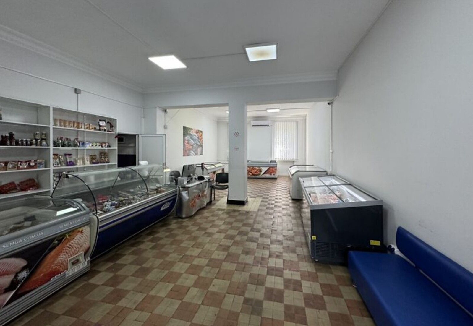 Продається комерційне приміщення (магазин) р-н Слов'янка, площа 80 кв.м. фото 1 Продається комерційне приміщення (магазин) р-н Слов'янка, площа 80 кв.м. фото 1