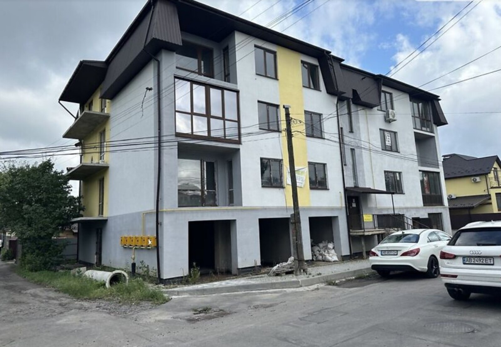 Продається комерційне приміщення без ремонту, 67 кв.м. р-н Слов'янка. фото 1 Продається комерційне приміщення без ремонту, 67 кв.м. р-н Слов'янка. фото 1