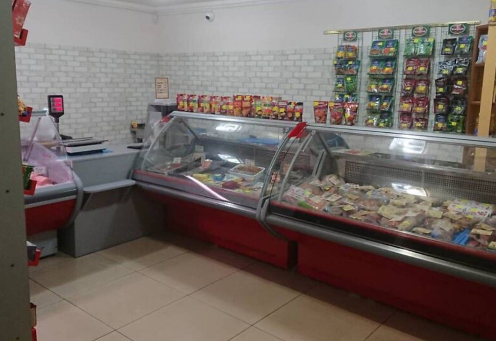 Продається комерційне приміщення в Замостянському районі. 33 кв.м. 1 лінія фото 1 Продається комерційне приміщення в Замостянському районі. 33 кв.м. 1 лінія фото 1