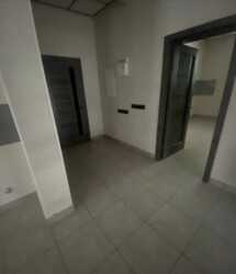 Продається приміщення вільного призначення, 45 кв.м. ЖК Green's, з ремонтом фото 3 Продається приміщення вільного призначення, 45 кв.м. ЖК Green's, з ремонтом фото 3