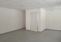 Продається комерційне приміщення вільного призначення. 40 кв.м. Ремонт фото 6 Продається комерційне приміщення вільного призначення. 40 кв.м. Ремонт фото 6