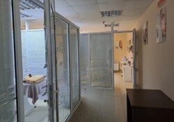 Продається комерційне приміщення в Замостянському районі 140 кв.м. фото 1 Продається комерційне приміщення в Замостянському районі 140 кв.м. фото 1
