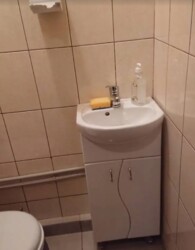 Продається комерційне приміщення в Замостянському районі. 33 кв.м. 1 лінія фото 4 Продається комерційне приміщення в Замостянському районі. 33 кв.м. 1 лінія фото 4