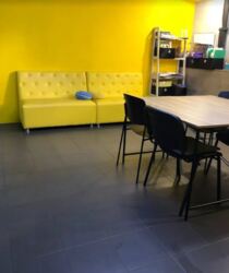 Продаж комерційного приміщення на вул. Академіка Ющенка площа 94.4 кв.м фото 16 Продаж комерційного приміщення на вул. Академіка Ющенка площа 94.4 кв.м фото 16