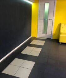 Продаж комерційного приміщення на вул. Академіка Ющенка площа 94.4 кв.м фото 17 Продаж комерційного приміщення на вул. Академіка Ющенка площа 94.4 кв.м фото 17