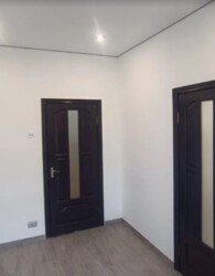 Продається комерційне приміщення 30 кв.м. з окремим входом. Центр. фото 4 Продається комерційне приміщення 30 кв.м. з окремим входом. Центр. фото 4