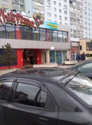 Продається торгове приміщення в центральній частині міста. 1-ша лінія. 93 кв.м. фото 2 Продається торгове приміщення в центральній частині міста. 1-ша лінія. 93 кв.м. фото 2