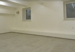 Продається приміщення в центрі міста 80 кв.м. цокольний поверх фото 2 Продається приміщення в центрі міста 80 кв.м. цокольний поверх фото 2