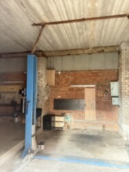 Продаж прибуткового бізнесу! Приміщення 3 поверхи + гараж (район Академічний, ГСК 'Поляна-2' фото 4 Продаж прибуткового бізнесу! Приміщення 3 поверхи + гараж (район Академічний, ГСК 'Поляна-2' фото 4