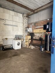 Продаж прибуткового бізнесу! Приміщення 3 поверхи + гараж (район Академічний, ГСК 'Поляна-2' фото 10 Продаж прибуткового бізнесу! Приміщення 3 поверхи + гараж (район Академічний, ГСК 'Поляна-2' фото 10