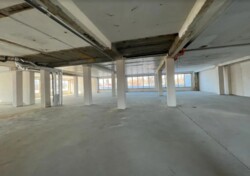 Продається комерційне приміщення вільного призначення 1400 кв.м. Замостя. фото 2 Продається комерційне приміщення вільного призначення 1400 кв.м. Замостя. фото 2