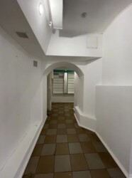 Продається комерційне приміщення 95 кв.м. Замостянський район. Окремий вхід фото 4 Продається комерційне приміщення 95 кв.м. Замостянський район. Окремий вхід фото 4