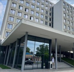 Продається комерційне приміщення вільного призначення 1400 кв.м. Замостя. фото 1 Продається комерційне приміщення вільного призначення 1400 кв.м. Замостя. фото 1