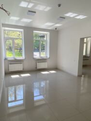 Продаж комерційного приміщення вільного призначення в центрі. фото 3 Продаж комерційного приміщення вільного призначення в центрі. фото 3