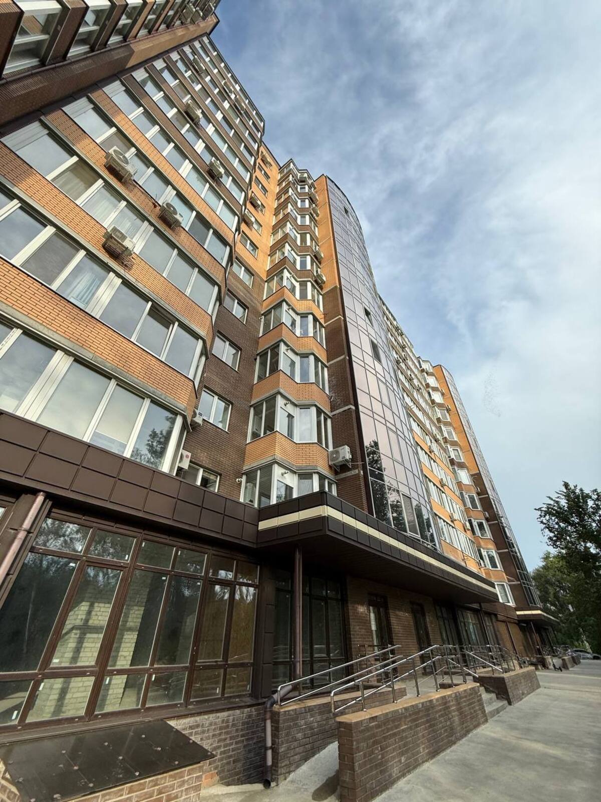 Продаж двох окремих комерційних приміщень у ЖК Зарічний, вул. Харківська фото 1 Продаж двох окремих комерційних приміщень у ЖК Зарічний, вул. Харківська фото 1