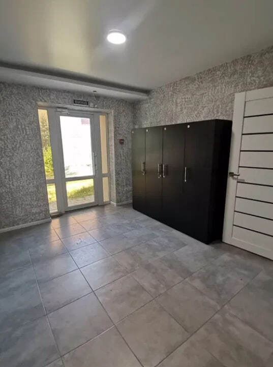 Продаж комерційного приміщення вул. Заливна фото 1 Продаж комерційного приміщення вул. Заливна фото 1