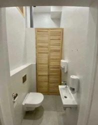  ' ,   9