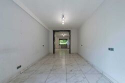  ' ,   4