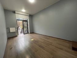  ' ,   3