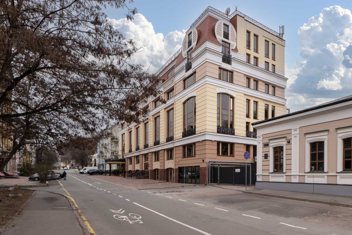 Продаж офісної будівлі 4057 кв.м. в центрі Подола фото 1 Продаж офісної будівлі 4057 кв.м. в центрі Подола фото 1