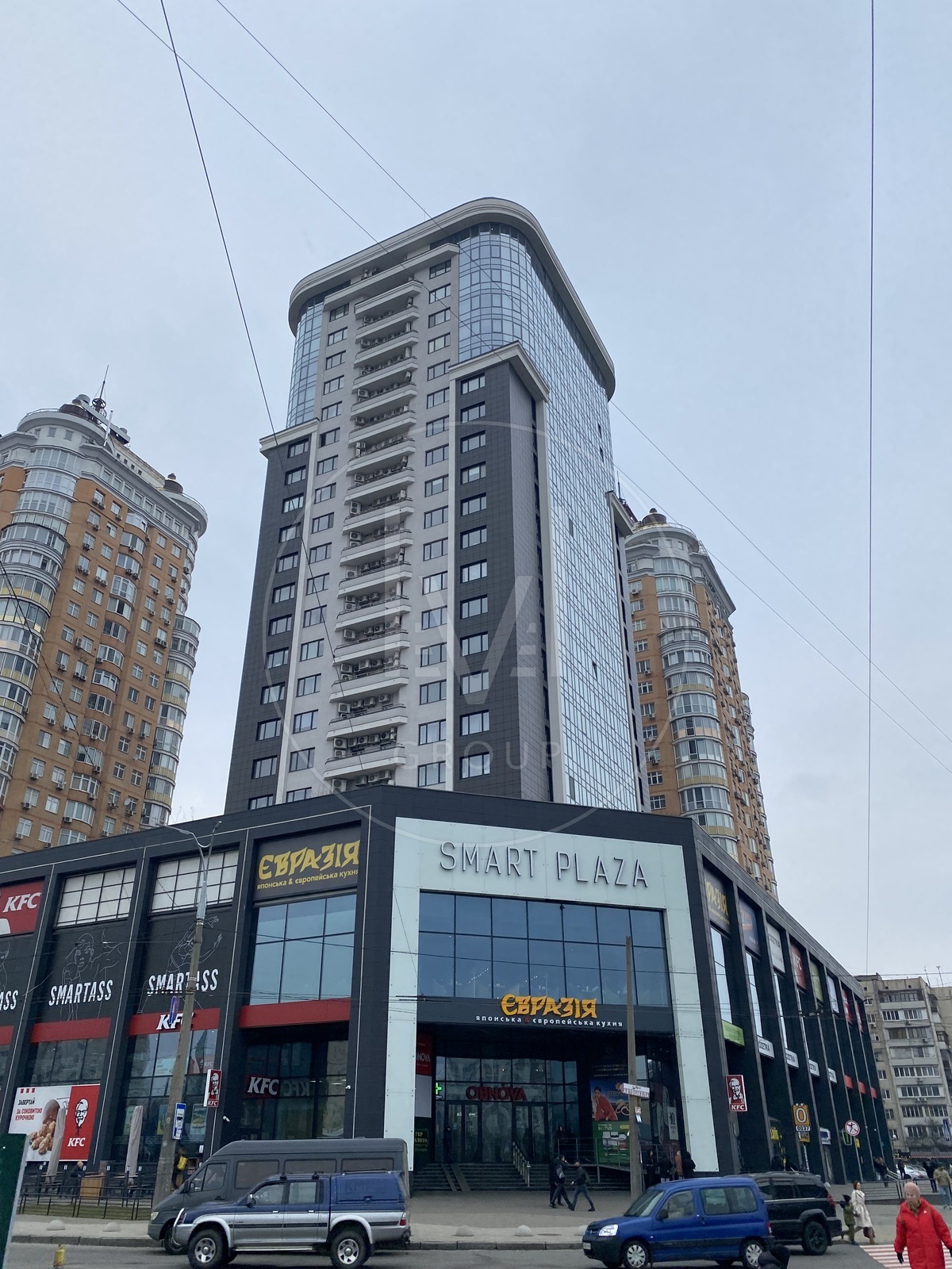 ������ ������ ��������� 300��.�. �� Smart Plaza Obolon ̳����� ������� ���� 1
