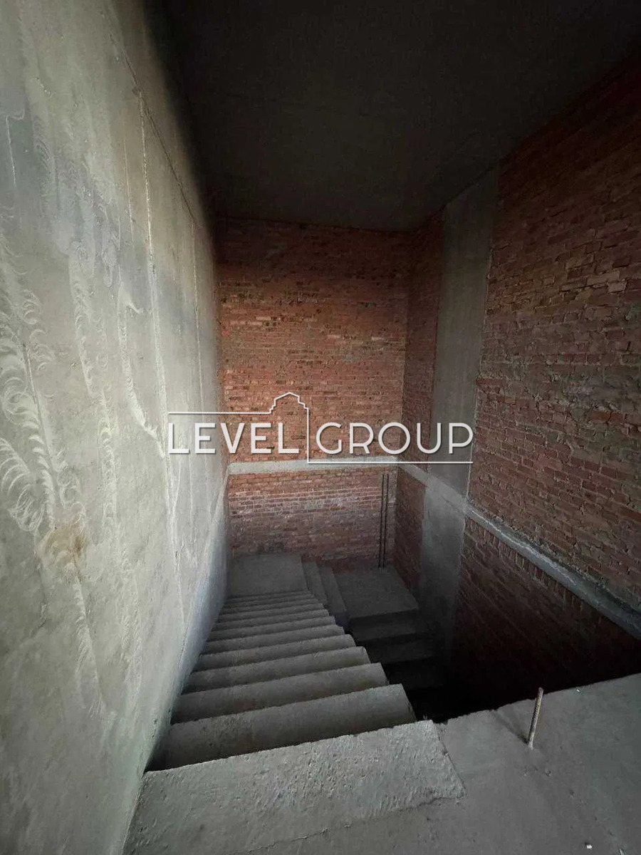 Продаж. Фасад. Примівщення 112м² ЖК Варшавський 2 фото 1 Продаж. Фасад. Примівщення 112м² ЖК Варшавський 2 фото 1